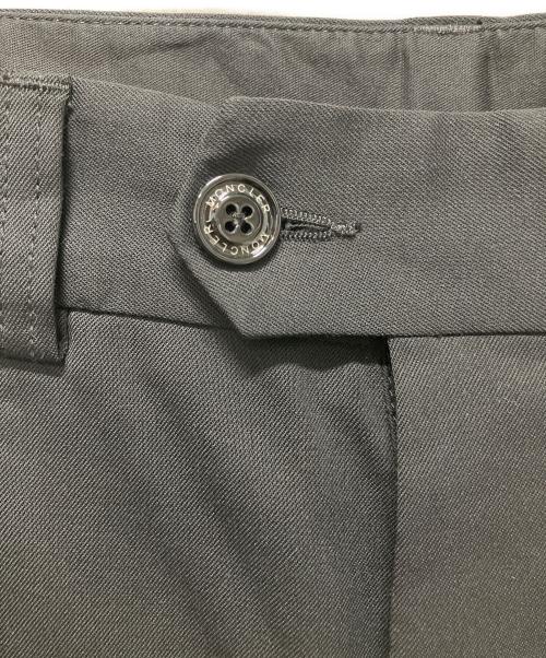 MONCLER（モンクレール）MONCLER (モンクレール) ロゴワッペンスラックス ブラック サイズ:44の古着・服飾アイテム