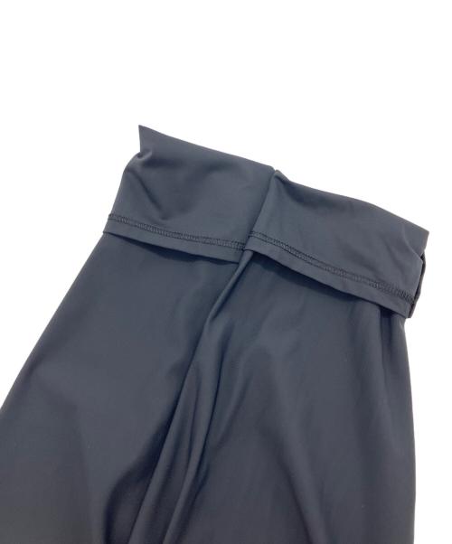 icB（アイシービー）icB (アイシービー) マットスキューバ ラッシュガードブルゾン ブラック サイズ:XSの古着・服飾アイテム