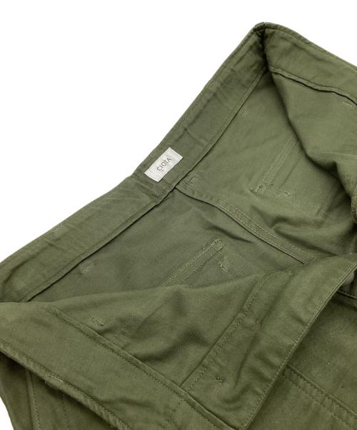 CIOTA（シオタ）CIOTA (シオタ) スビンコットン ムラ糸バックサテン ベイカーパンツ オリーブ サイズ:4の古着・服飾アイテム