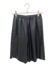 MM6 Maison Margiela（エムエムシックスメゾンマルジェラ）の古着「ジップディテールエコレザーショートパンツ」｜ブラック
