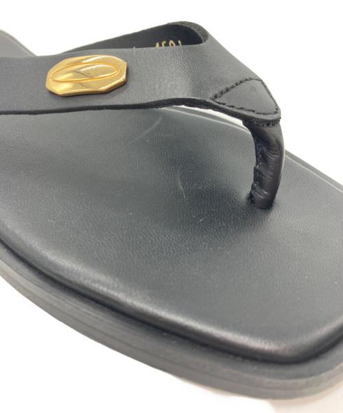 Caminando（カミナンド）Caminando (カミナンド) Caminando THONG FLAT SANDALS ブラック サイズ:6の古着・服飾アイテム