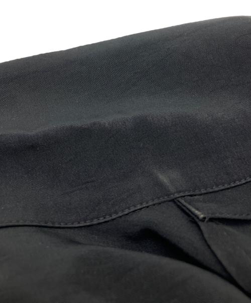 Y's（ワイズ）Y's (ワイズ) フロントリボンシャツ ブラック サイズ:02の古着・服飾アイテム