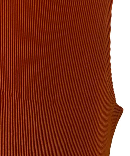 PLEATS PLEASE（プリーツプリーズ）PLEATS PLEASE (プリーツプリーズ) プリーツノースリーブカットソー オレンジ サイズ:3の古着・服飾アイテム