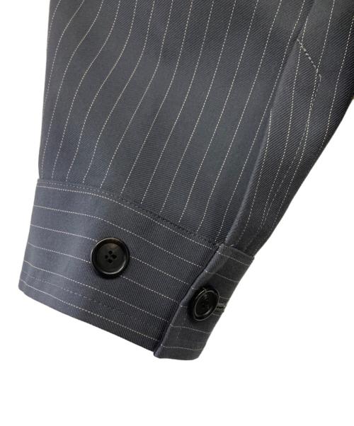 UNTITLED（アンタイトル）UNTITLED (アンタイトル) ピンストオフショルトレンチコート グレー サイズ:2 未使用品の古着・服飾アイテム