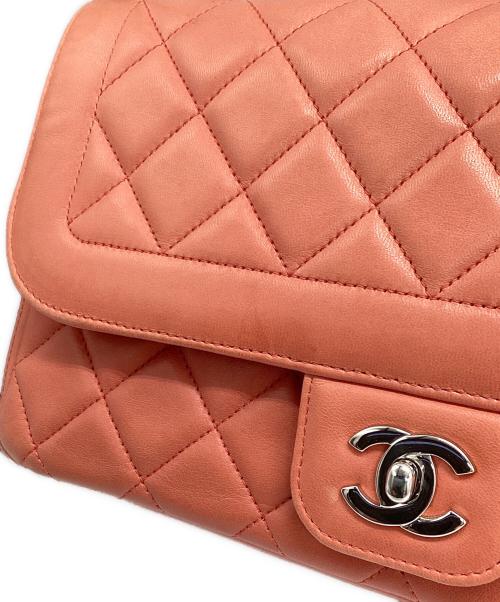 CHANEL（シャネル）CHANEL (シャネル) チェーンショルダーバッグ サーモンピンクの古着・服飾アイテム
