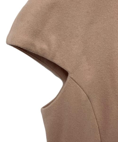 YOKO CHAN（ヨーコチャン）YOKO CHAN (ヨーコチャン) V-neck Gathered Dress ベージュ サイズ:36の古着・服飾アイテム