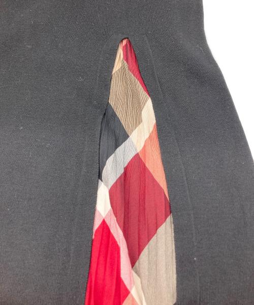 BLUE LABEL CRESTBRIDGE（ブルーレーベルクレストブリッジ）BLUE LABEL CRESTBRIDGE (ブルーレーベルクレストブリッジ) ニットワンピース ブラック サイズ:38の古着・服飾アイテム