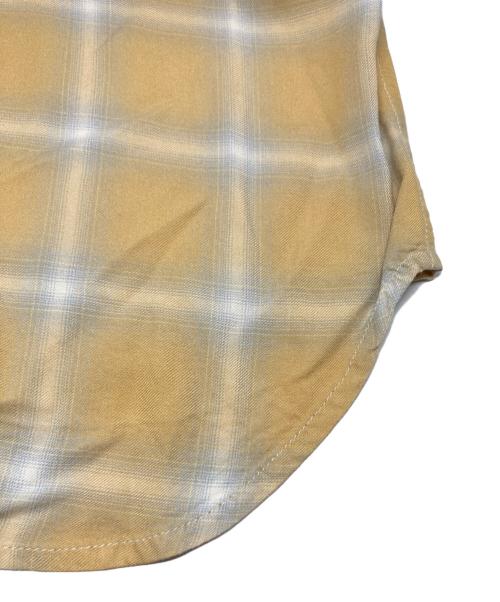 REMI RELIEF（レミレリーフ）REMI RELIEF (レミレリーフ) RAYON チェックシャツ イエロー サイズ:F 未使用品の古着・服飾アイテム