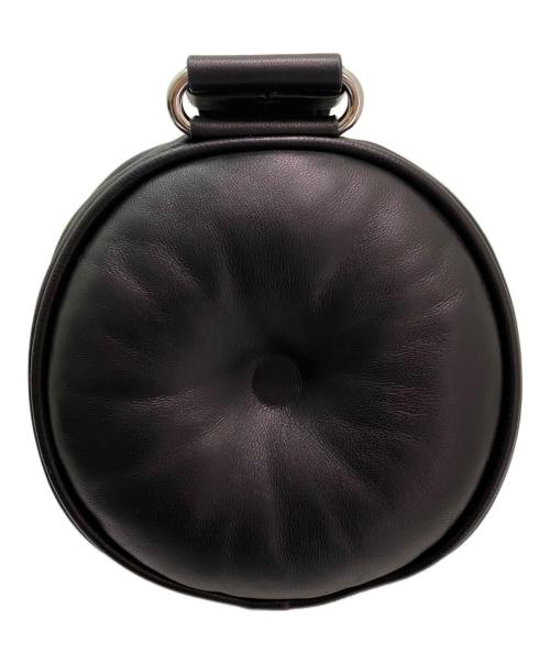 Maison Margiela（メゾンマルジェラ）Maison Margiela (メゾンマルジェラ) Glam Slam PILLOW ブラックの古着・服飾アイテム