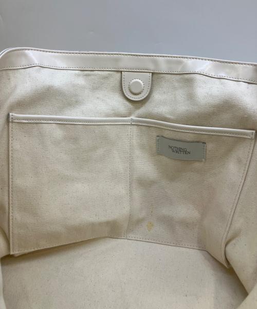 NOTHING WRITTEN（ナッシングリトゥン）NOTHING WRITTEN (ナッシングリトゥン) ラージトートバッグ アイボリーの古着・服飾アイテム