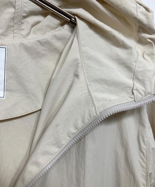 Y-3（ワイスリー）Y-3 (ワイスリー) ナイロンジャケット ベージュ サイズ:Sの古着・服飾アイテム