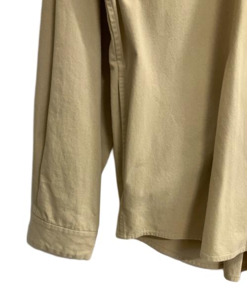YAECA（ヤエカ）YAECA (ヤエカ) ワイド コンフォートシャツ ベージュ サイズ:LARGEの古着・服飾アイテム