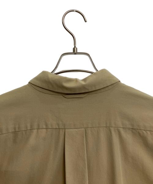 YAECA（ヤエカ）YAECA (ヤエカ) ワイド コンフォートシャツ ベージュ サイズ:LARGEの古着・服飾アイテム