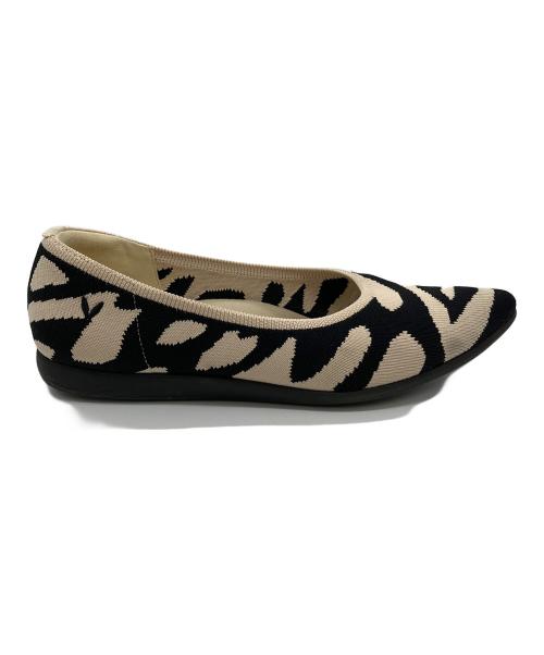 VIVAIA（ビバイア）VIVAIA (ビバイア) ポインテッドトゥパンプス ベージュ サイズ:37.5の古着・服飾アイテム