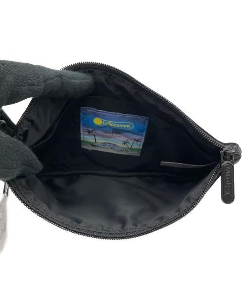 LeSportsac（レスポートサック）LeSportsac (レスポートサック) CHALLENGER (チャレンジャー) WRISTLET CLUTCH ネイビー×グリーン 未使用品の古着・服飾アイテム