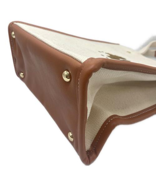 SEVEN TEN by MIHO KAWAHITO（セブン テン バイ ミホ カワヒト）SEVEN TEN by MIHO KAWAHITO (セブン テン バイ ミホ カワヒト) ワンポイント刺繍トートバッグ アイボリーの古着・服飾アイテム