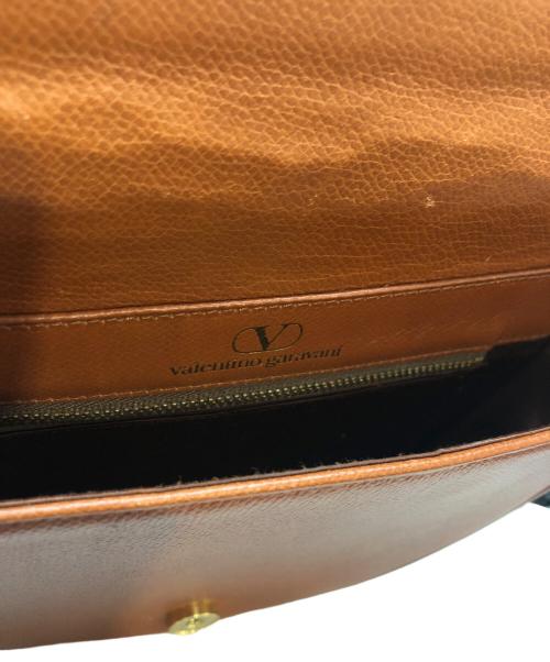 VALENTINO GARAVANI（ヴァレンティノ・ガラヴァーニ）VALENTINO GARAVANI (ヴァレンティノ・ガラヴァーニ) ショルダーバッグ ブラウンの古着・服飾アイテム
