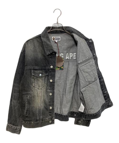 A BATHING APE（アベイシングエイプ）A BATHING APE (アベイシングエイプ) DISTRESSED 13OZ DENIM TRUCKER JACKET ブラック サイズ:Mの古着・服飾アイテム