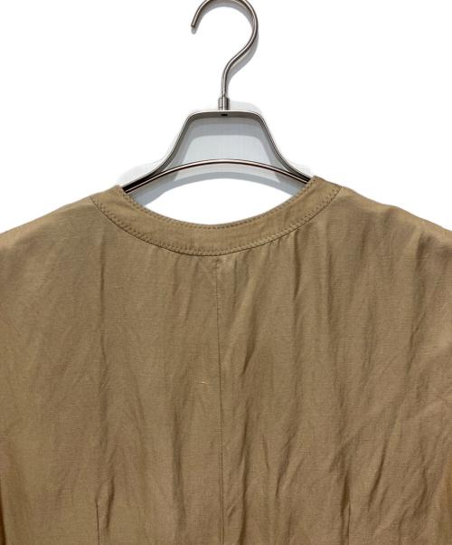 Conte（コンテ）Conte (コンテ) フロントボタン Vネックオールインワン ベージュ サイズ:Freeの古着・服飾アイテム