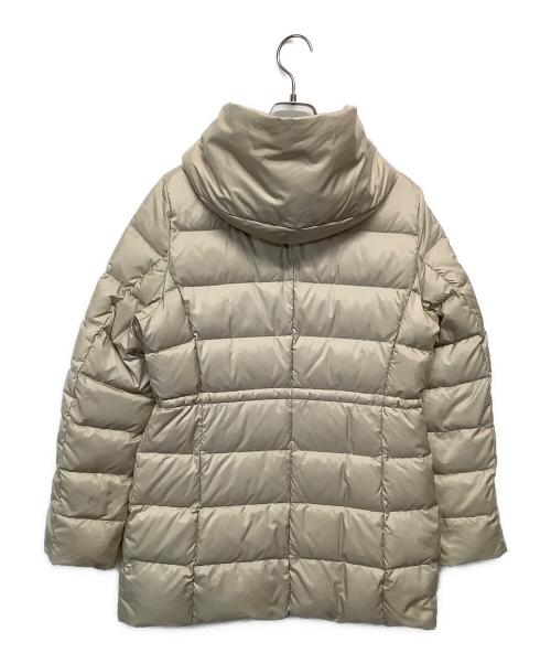 23区（ニジュウサンク）23区 (ニジュウサンク) シレータフタ ミドル丈 ダウンコート ベージュ サイズ:38の古着・服飾アイテム