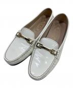 TOD'Sトッズ）の古着「エナメルドライビングシューズ」｜ホワイト