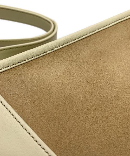 LOEWE（ロエベ）LOEWE (ロエベ) ワンショルダーバッグ ベージュ×ホワイトの古着・服飾アイテム