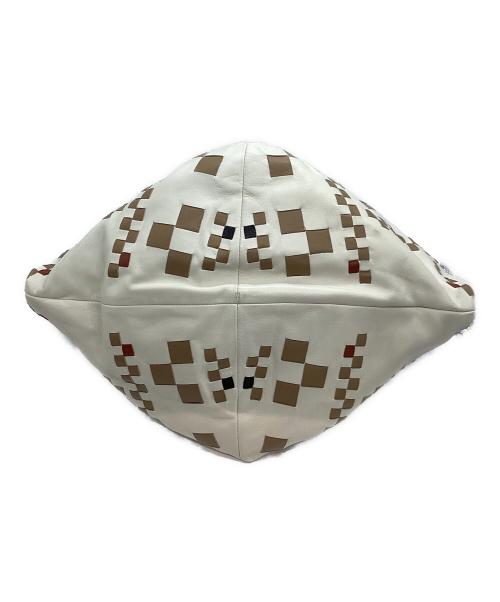 BOTTEGA VENETA（ボッテガベネタ）BOTTEGA VENETA (ボッテガベネタ) ワンショルダーバッグ ホワイトの古着・服飾アイテム