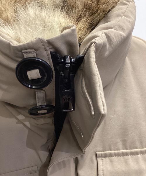 CANADA GOOSE（カナダグース）CANADA GOOSE (カナダグース) HAMILTON ダウンジャケット ベージュ サイズ:Sの古着・服飾アイテム