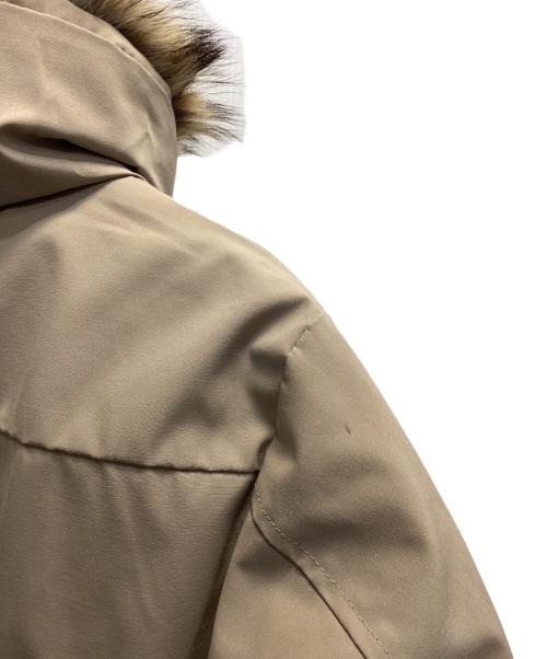 CANADA GOOSE（カナダグース）CANADA GOOSE (カナダグース) HAMILTON ダウンジャケット ベージュ サイズ:Sの古着・服飾アイテム