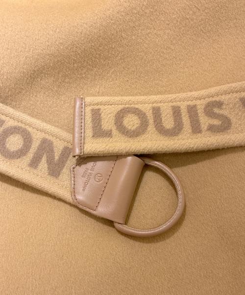 LOUIS VUITTON（ルイ ヴィトン）LOUIS VUITTON (ルイ ヴィトン) ベルテッドダブルフェイスフーディラップコート  ベージュ サイズ:38の古着・服飾アイテム