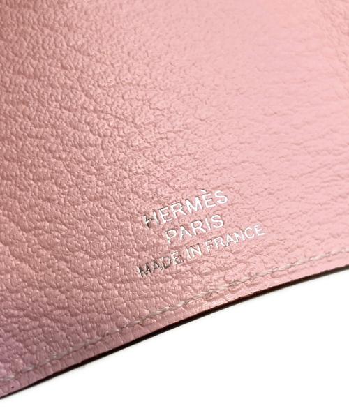 HERMES（エルメス）HERMES (エルメス) ベアン H金具4連キーケース/シェブルミゾル/ピンク系/Z刻印/シルバー金具 ピンクの古着・服飾アイテム