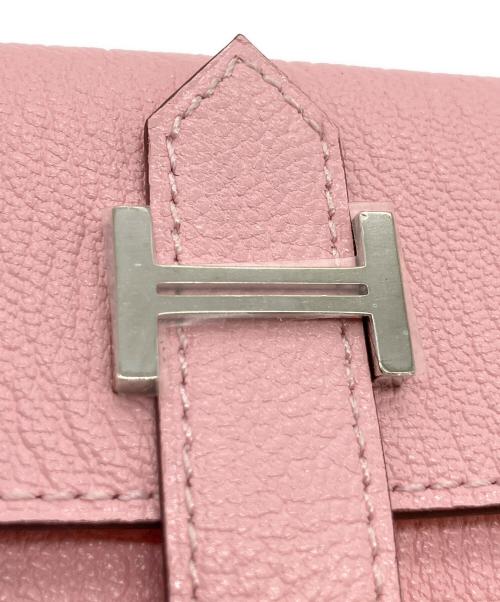 HERMES（エルメス）HERMES (エルメス) ベアン H金具4連キーケース/シェブルミゾル/ピンク系/Z刻印/シルバー金具 ピンクの古着・服飾アイテム