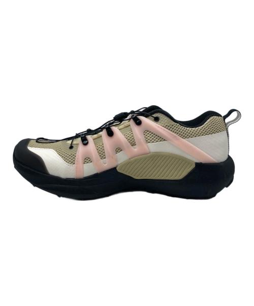 SALOMON（サロモン）SALOMON (サロモン) スニーカー ベージュ×ピンク サイズ:JP28.5の古着・服飾アイテム