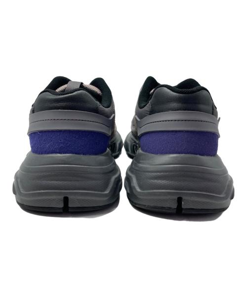 IYSO（イソ）IYSO (イソ) ローカットスニーカー グレー サイズ:cm23の古着・服飾アイテム