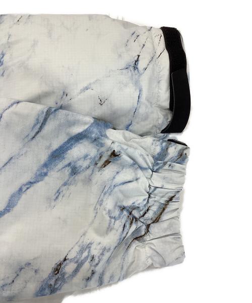 NANGA（ナンガ）NANGA (ナンガ) AURORA DOWN JACKET MARBLE ブルー×ホワイト サイズ:Lの古着・服飾アイテム