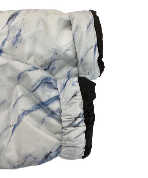 NANGA（ナンガ）NANGA (ナンガ) AURORA DOWN JACKET MARBLE ブルー×ホワイト サイズ:Lの古着・服飾アイテム