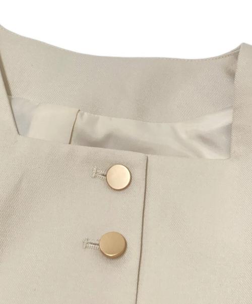 Tresor by Lana（トレゾール バイ ラナ）Tresor by Lana (トレゾール バイ ラナ) もこもこショルダートップス アイボリー サイズ:Fの古着・服飾アイテム