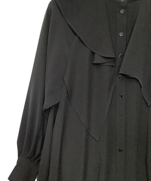 ENFOLD（エンフォルド）ENFOLD (エンフォルド) NECK-LAYERED DRESS グレー サイズ:36の古着・服飾アイテム