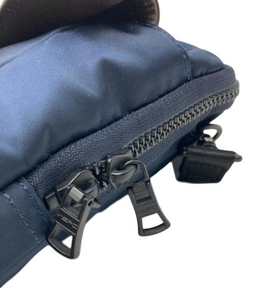 master-piece（マスターピース）master-piece (マスターピース) confi nylon ショルダーバッグ ネイビーの古着・服飾アイテム