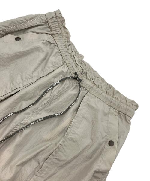 and wander（アンドワンダー）and wander (アンドワンダー) ZARA (ザラ) ナイロンパンツ カーキ サイズ:XSの古着・服飾アイテム