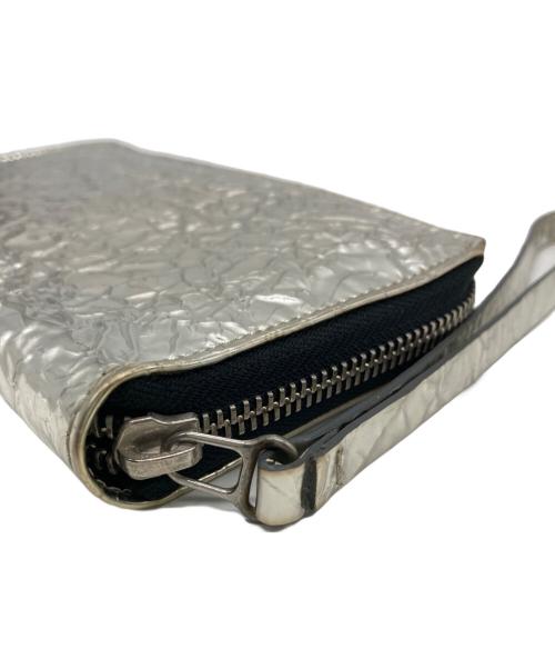 MM6 Maison Margiela（エムエムシックスメゾンマルジェラ）MM6 Maison Margiela (エムエムシックスメゾンマルジェラ) メタリックロングウォレットの古着・服飾アイテム