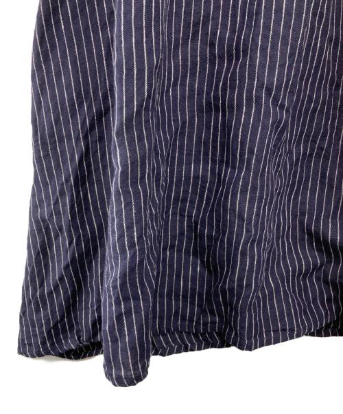 fog linen work（フォグリネンワーク）fog linen work (フォグリネンワーク) 北欧、暮らしの道具店 (ホクオウ、グラシノドウグテン) 別注 ストライプリネンワンピース ネイビー×ホワイト サイズ:-の古着・服飾アイテム