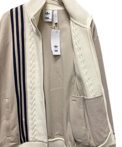 KITH（キス）KITH (キス) adidas (アディダス) 25SS Football Track Suit Top/ジップアップトラックジャケット ベージュ×ホワイト サイズ:Mの古着・服飾アイテム