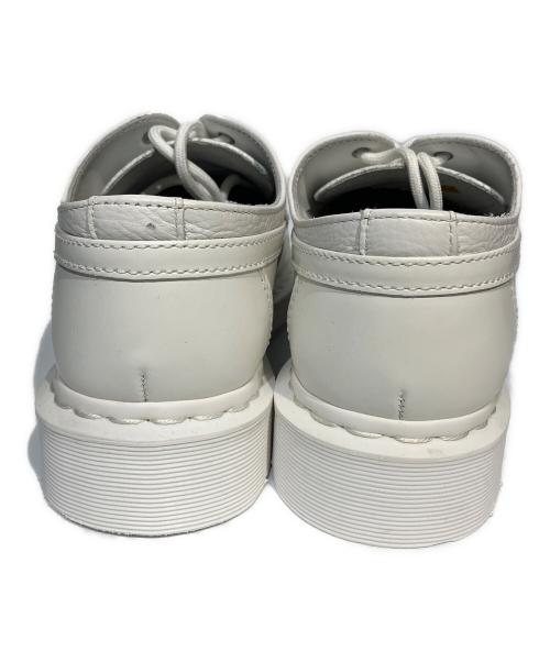 Dr.Martens（ドクターマーチン）Dr.Martens (ドクターマーチン) MM6 Maison Margiela (エムエムシックスメゾンマルジェラ) ローファーシューズ ホワイト サイズ:SIZE41の古着・服飾アイテム