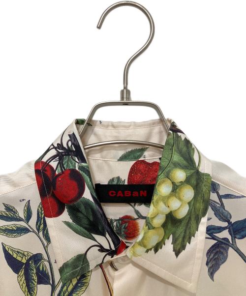 CABAN（キャバン）CABAN (キャバン) シルクツイル HARVEST レギュラーカラーシャツ アイボリー サイズ:Sの古着・服飾アイテム