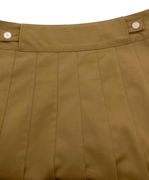 FRED PERRY（フレッドペリー）FRED PERRY (フレッドペリー) BEAMS (ビームス) 別注Tennis Pleats Skirt カーキ サイズ:UK10の古着・服飾アイテム