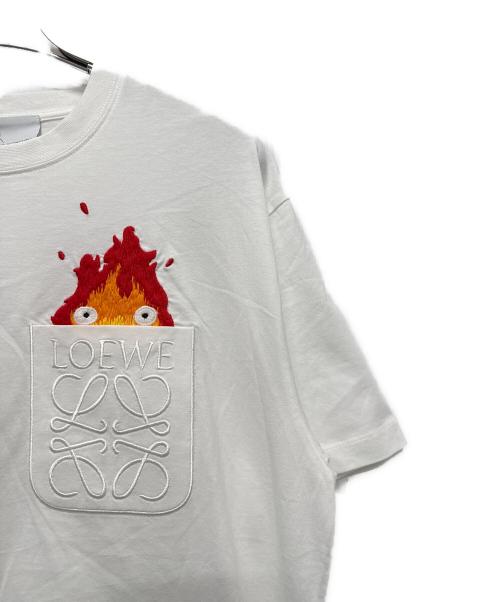 LOEWE（ロエベ）LOEWE (ロエベ) ハウルの動く城 (ハウルノウゴクシロ) ハウルの動く城コラボTシャツ/カルシファー ホワイト サイズ:XXSの古着・服飾アイテム