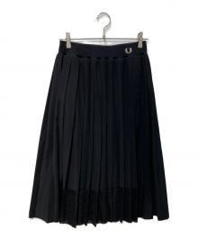 FRED PERRY（フレッドペリー）の古着「Sheer Knit Paneled Skirt　F8703」｜ブラック