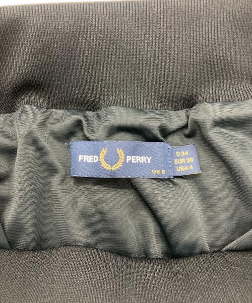 FRED PERRY（フレッドペリー）FRED PERRY (フレッドペリー) Sheer Knit Paneled Skirt　F8703 ブラック サイズ:64-70の古着・服飾アイテム