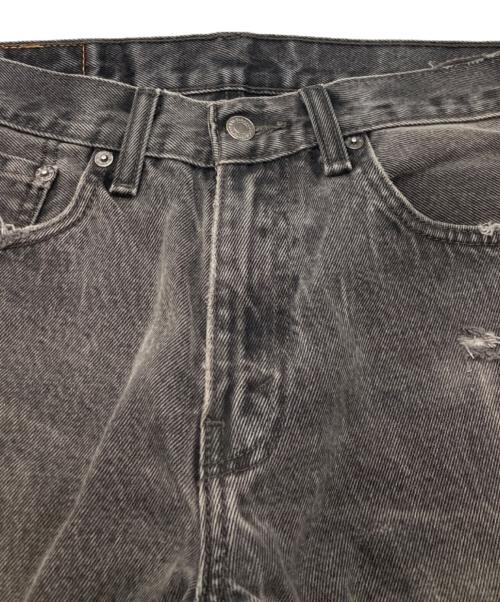 LEVI'S（リーバイス）LEVI'S (リーバイス) 505 リペアデニムパンツ ブラック サイズ:76cm(W30)の古着・服飾アイテム
